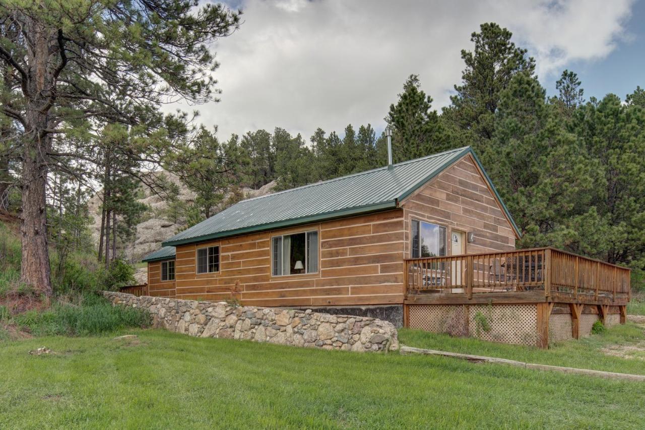 Rock Crest Lodge & Cabins كاستر المظهر الخارجي الصورة