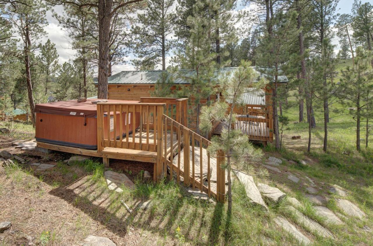 Rock Crest Lodge & Cabins كاستر المظهر الخارجي الصورة