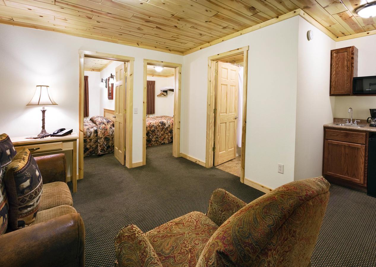 Rock Crest Lodge & Cabins كاستر المظهر الخارجي الصورة